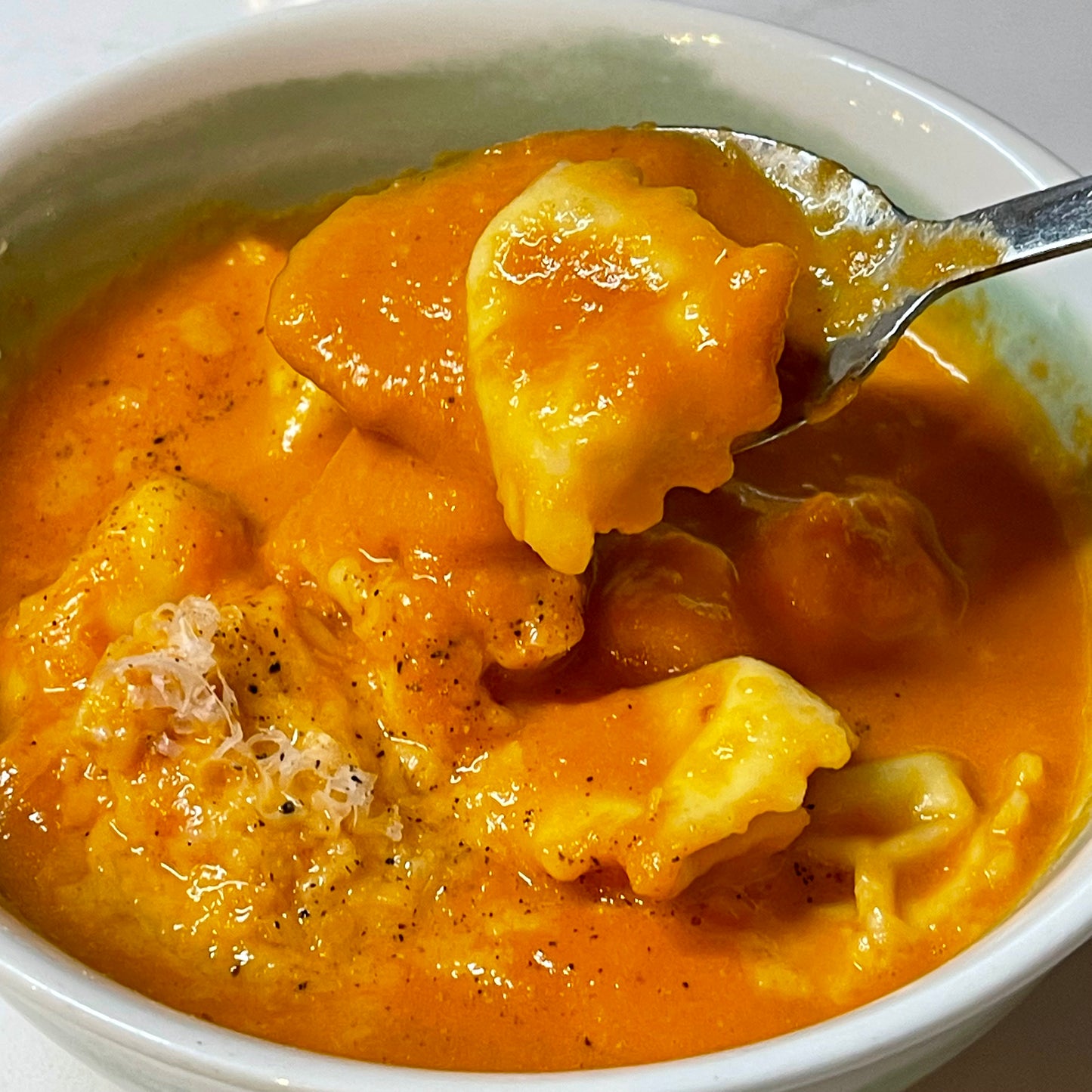 Smoky Tomato Tortellini Soup