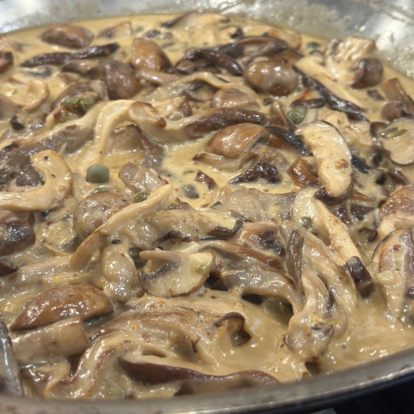 frying pan of mushrooms 