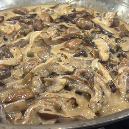 frying pan of mushrooms 